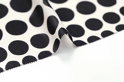Houndstooth hem